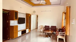 A B House - Image 2