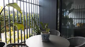 Stay by the sea in a luxe retreat - Image 3