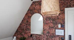 Hotel Rose Red - Image 5