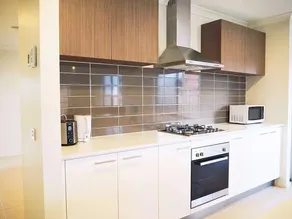 Cozy Quiet 5Bedroom House,6 mins to Town Centre - Image 4