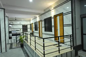 CR7 Stay Rooms & Homestay - Image 4