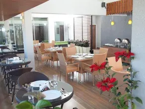The Pommels Business Hotel - Image 3