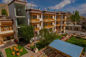 Hotel Jigmet - Image 4
