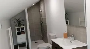 L'Essentiel-Appartement neuf et cosy avec piscine - Image 2