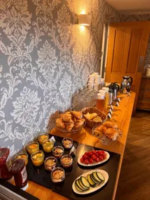 Regency Guest House - Image 4
