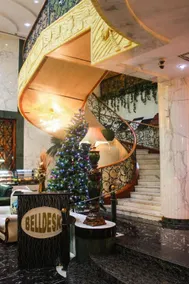 Mayfair Hotel - Image 3