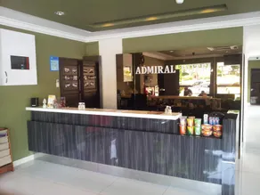 Admiral Hotel - Image 2