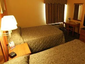 Magnolia Inn and Suites Southaven - Image 3