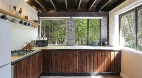 Cozy Coastal Retreat in Jervis Bay - Image 3