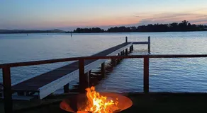 Escapada frente al mar en \"Serenity by the Lake\" - Image 5