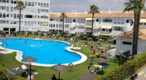 Modern apartment with pool in the heart of El Portil - Image 3