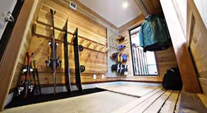 Tombi Lodge - Image 3