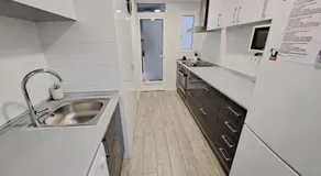 Céntrico apartamento en Valencia próximo parada de metro Ángel Guimerà - Image 4