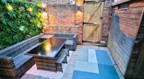Stunning terraced house next to York Racecourse - Image 4
