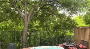 Vacation Home with Whole Home Air Cleaner and Jacuzzi - Image 5