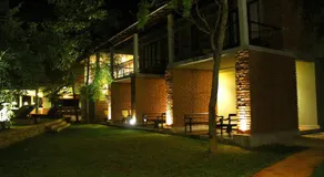 Ehalagala Lake Resort - Image 4