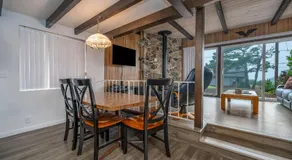 Woodley Beach House - Image 3