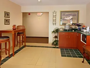 Brookshire Inn - Image 3
