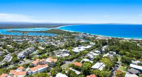 St Tropez 10 - Tranquil Waterfront Escape in Noosa Sound – Minutes from Hastings Street - Image 5