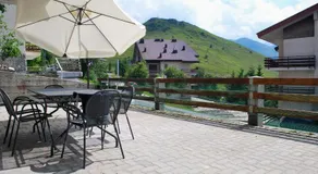 Appartamento 6 ospiti con piscina, 3 camere, box, 2 min piste - Snow Pool Chalet - Image 4