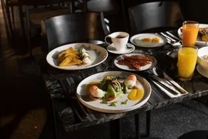 The Gravitique Hotel Khaosan - Image 4