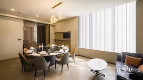Time Tunnel Designer Hotel - Image 3