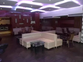 Hotel Maan Residency - Image 4