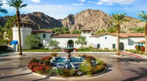 LV014 Legacy Villas Studio Overlooking the Pool - Image 4