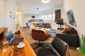  URBAN ISLAND - Riverside Apartments - Image 4