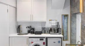 Adventure Awaits: Central London Studio - Image 3