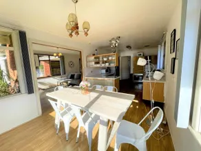 Campbelltown Holiday Home 3 Bed + Free Parking - Image 3