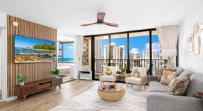 Waikiki Banyan Fabulous Ocean View Condo with Free Parking - Image 2