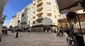 DinerDowntown in Váci Street with free garage - Image 4