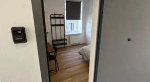11A Airport Apartment - Image 3