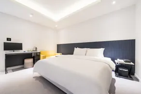 Hotel Joy - Image 5