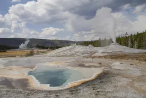 Old Faithful Inn - Inside the Park - Image 3