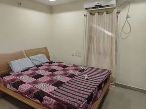 Royal service apartment - Image 2