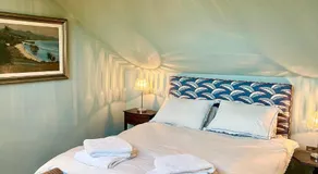 The Pool House - Image 2