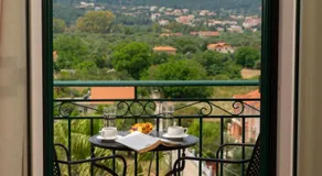 Maria's Apartments - Image 4