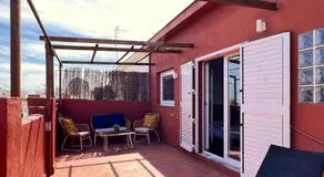 Maritime Apartamentos Cabañal - Image 4