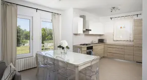 Elegante Villa mit privatem Pool - Image 4