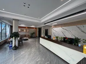 Maple Leaf Boutique Hotel - Image 3