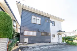 K & K House - Image 2