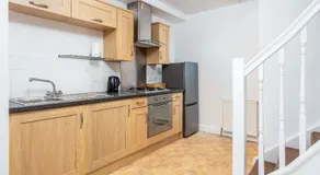 Elliot Suite No 1 - Donnini Apartments - Image 4
