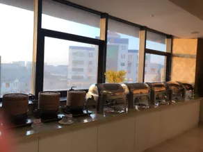 Yangzhong Zhonghai Hotel - Image 3
