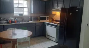Crystal Room 1 Guest House near 12mins to EWR airport / Prudential / NJIT / Penn station - Image 4