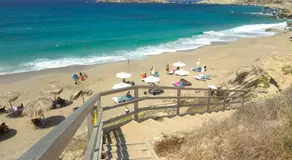 private beachfront house - Image 3