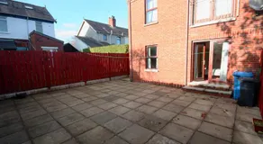 Modern Belfast Apartment - Image 4