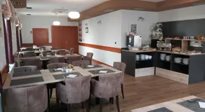 Hotel Amalia - Image 2