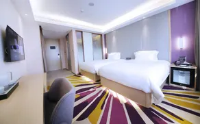Lavande Hotel·Heyuan Bavaria - Image 2